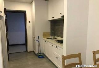 下沙银泰旁，中豪七格两室出租，家具家电全配。 - 杭州28生活网 hz.28life.com