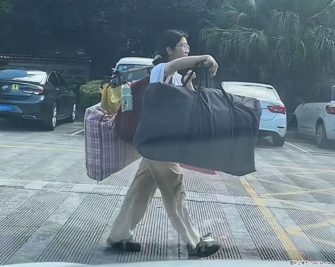 全网追的“扁担女孩”,找了一份暑假工,时薪12元 - 杭州生活资讯 - 杭州28生活网 hz.28life.com